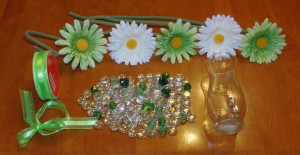 Simple Spring/St. Patrick's Day Flower Arrangment How-To Supplies
