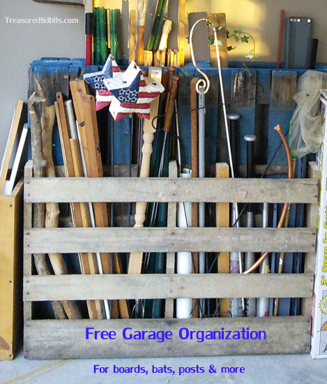 Free Storage for Outdoor Toys and Sports Equipment incluiding Bats