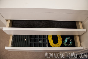 DIY_velvet_lined_drawers