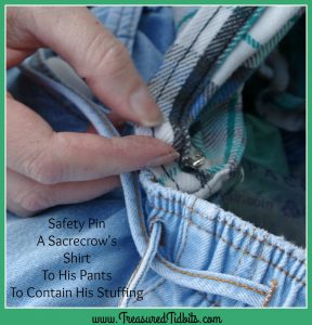 zero-budget-scarecrow-how-to-safety-pin-tip