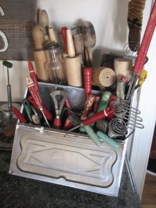 metal-bread-box-for-kitchen-utensil-organization