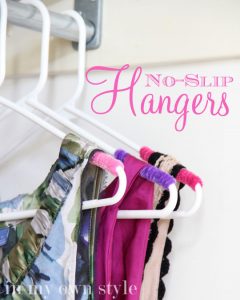 no-slip-hangers-diy-clever closet rod organization
