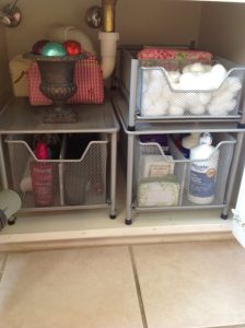 use-sliding-drawers-to-maximize-the-space-under-your-bathroom sink